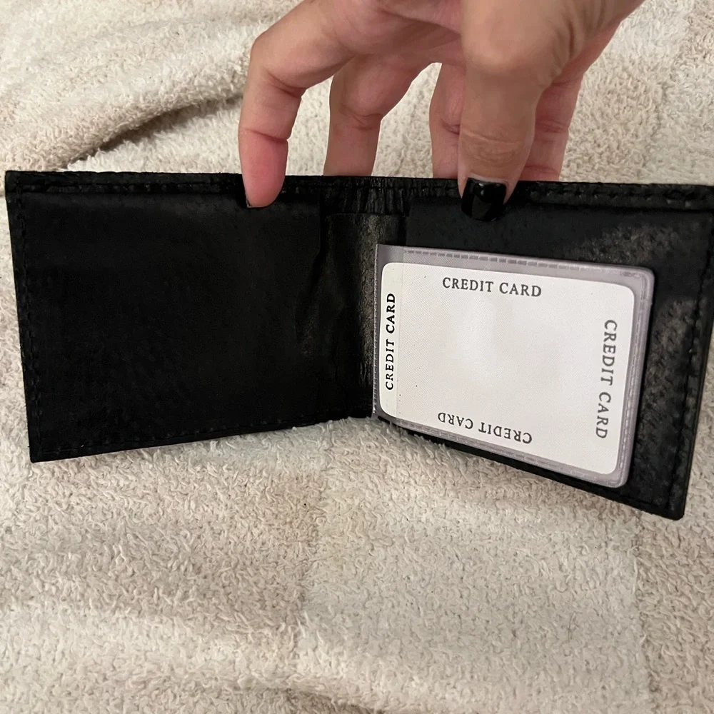Men’s Indian chief leather wallet. - Picture 3 of 3